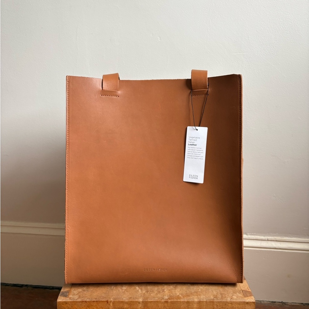 Eileen Fisher Vegetable Tanned Italian Leather Tote Bag - Picture 2 of 16
